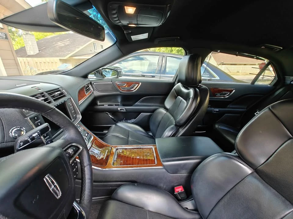 2020 Lincoln Continental 10th Gen - Image 18 of 20