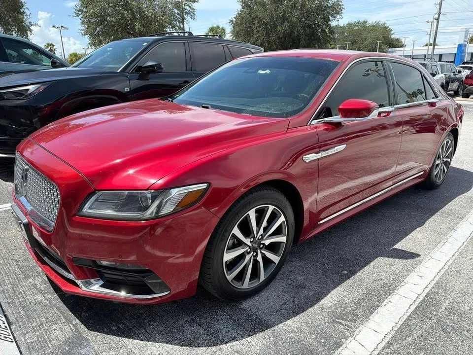 2020 Lincoln Continental 10th Gen - Image 2 of 4