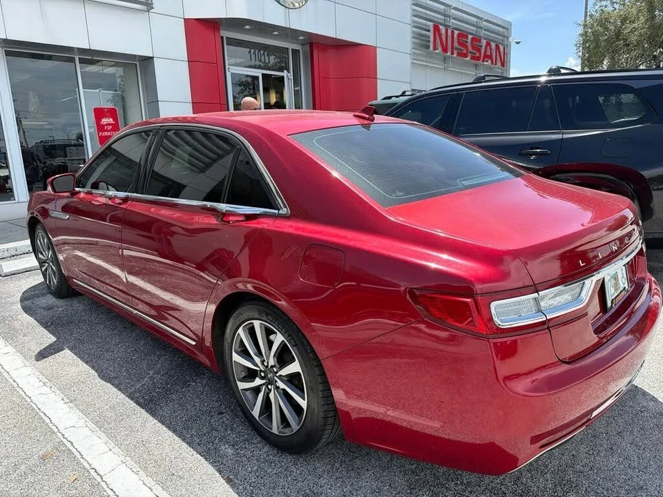 2020 Lincoln Continental 10th Gen - Image 3 of 4