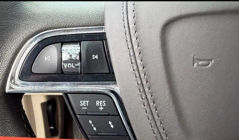 2020 Lincoln Continental 10th Gen - Image 16 of 18
