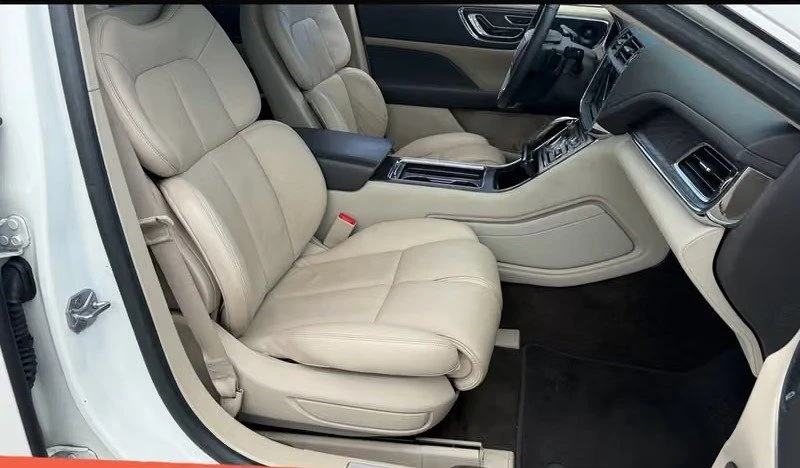 2020 Lincoln Continental 10th Gen - Image 11 of 18