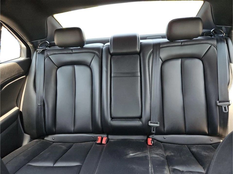 2020 Lincoln Continental 10th Gen - Image 15 of 20