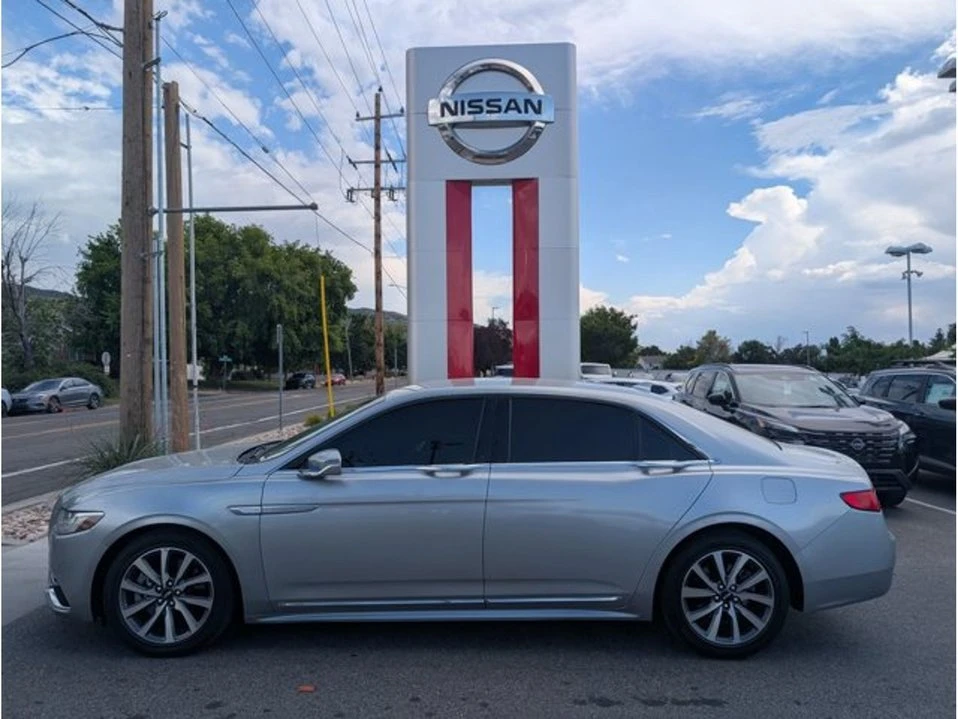 2020 Lincoln Continental 10th Gen - Image 3 of 10