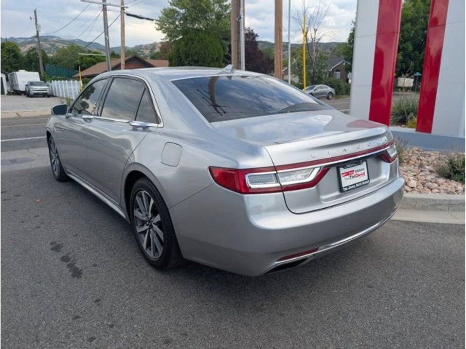 2020 Lincoln Continental 10th Gen - Image 7 of 10