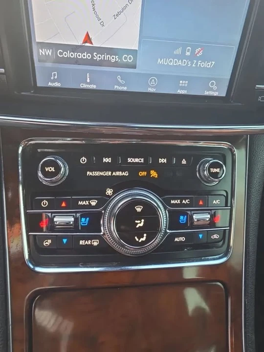 2020 Lincoln Continental 10th Gen - Image 9 of 13