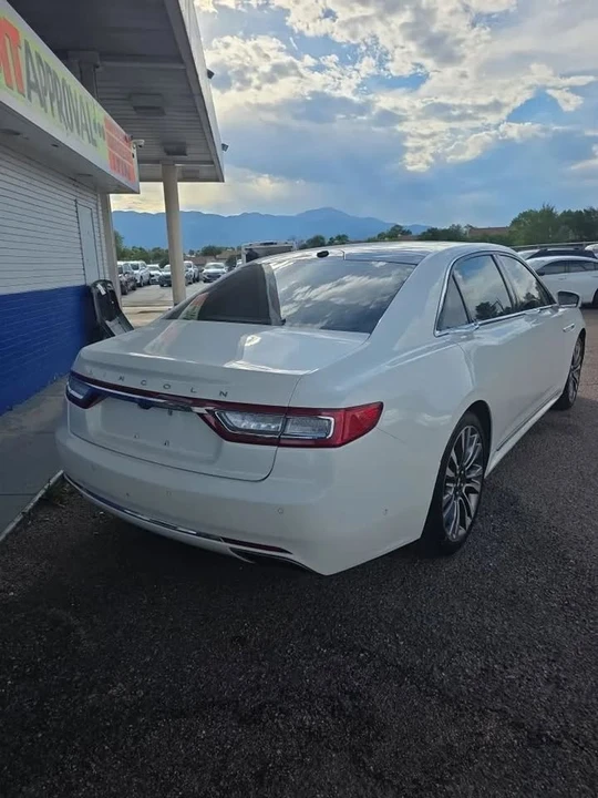 2020 Lincoln Continental 10th Gen - Image 4 of 13