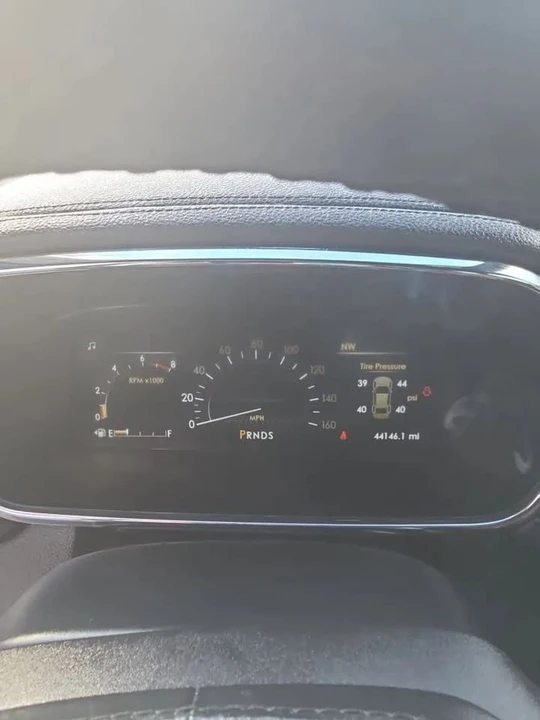 2020 Lincoln Continental 10th Gen - Image 11 of 13