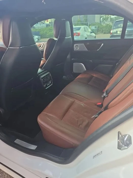 2020 Lincoln Continental 10th Gen - Image 7 of 13