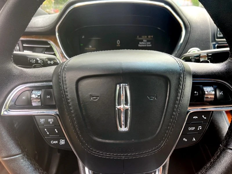 2020 Lincoln Continental 10th Gen - Image 17 of 19