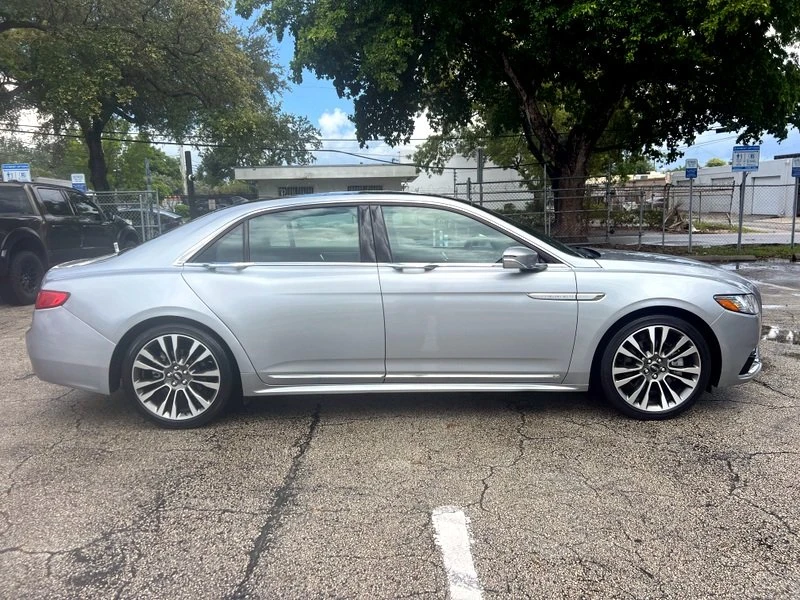 2020 Lincoln Continental 10th Gen - Image 8 of 19