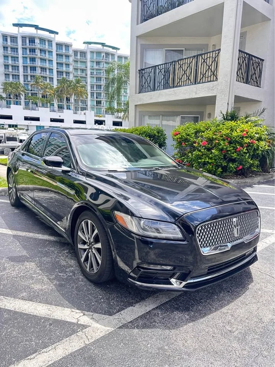 2020 Lincoln Continental 10th Gen - Image 11 of 15