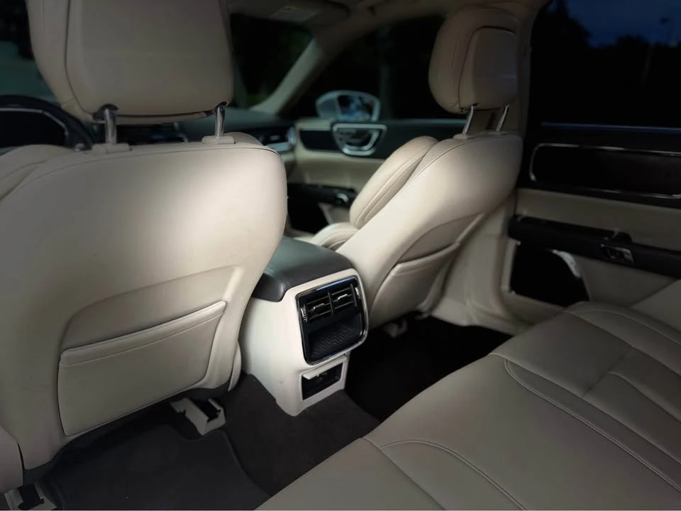 2020 Lincoln Continental 10th Gen - Image 7 of 11
