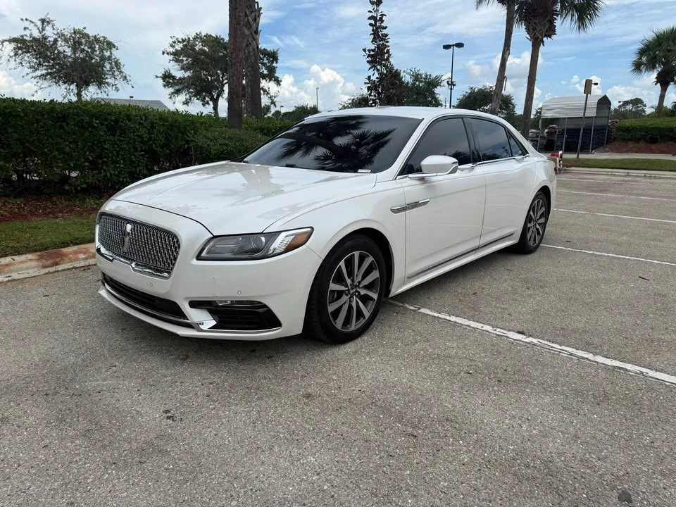 2020 Lincoln Continental 10th Gen - Image 2 of 11