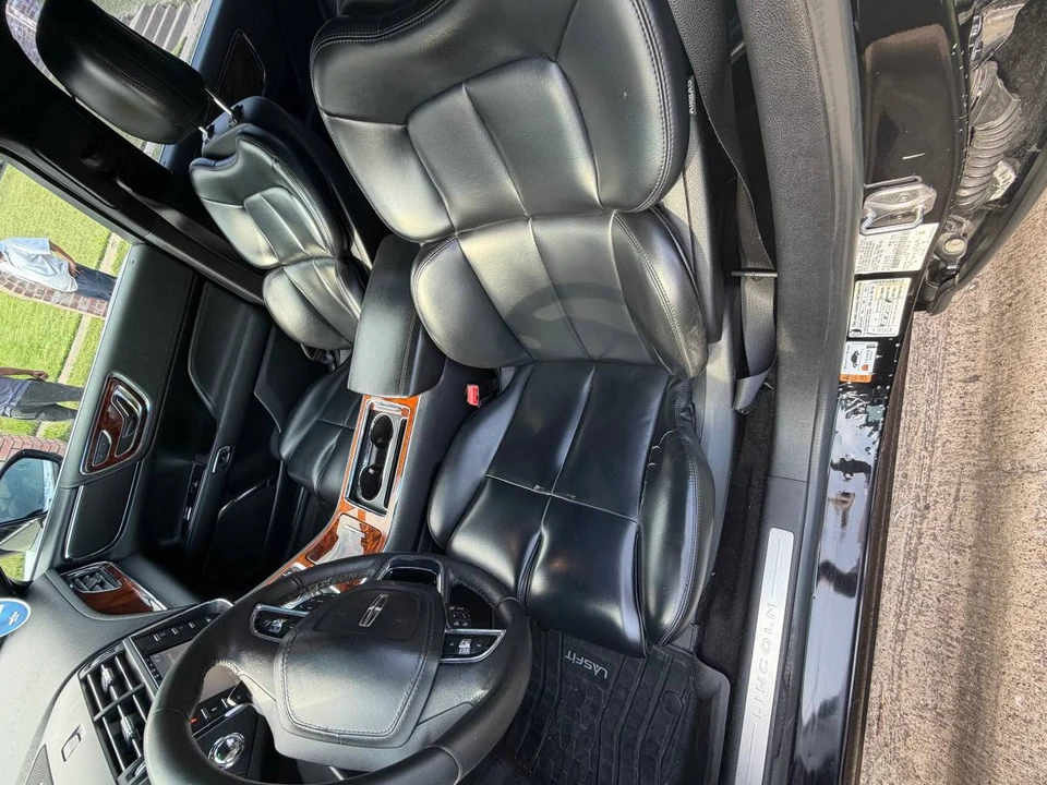 2020 Lincoln Continental 10th Gen - Image 9 of 24