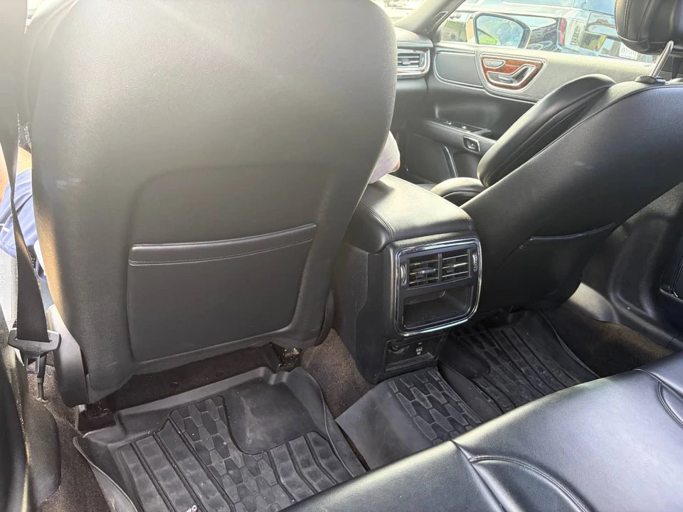2020 Lincoln Continental 10th Gen - Image 16 of 24