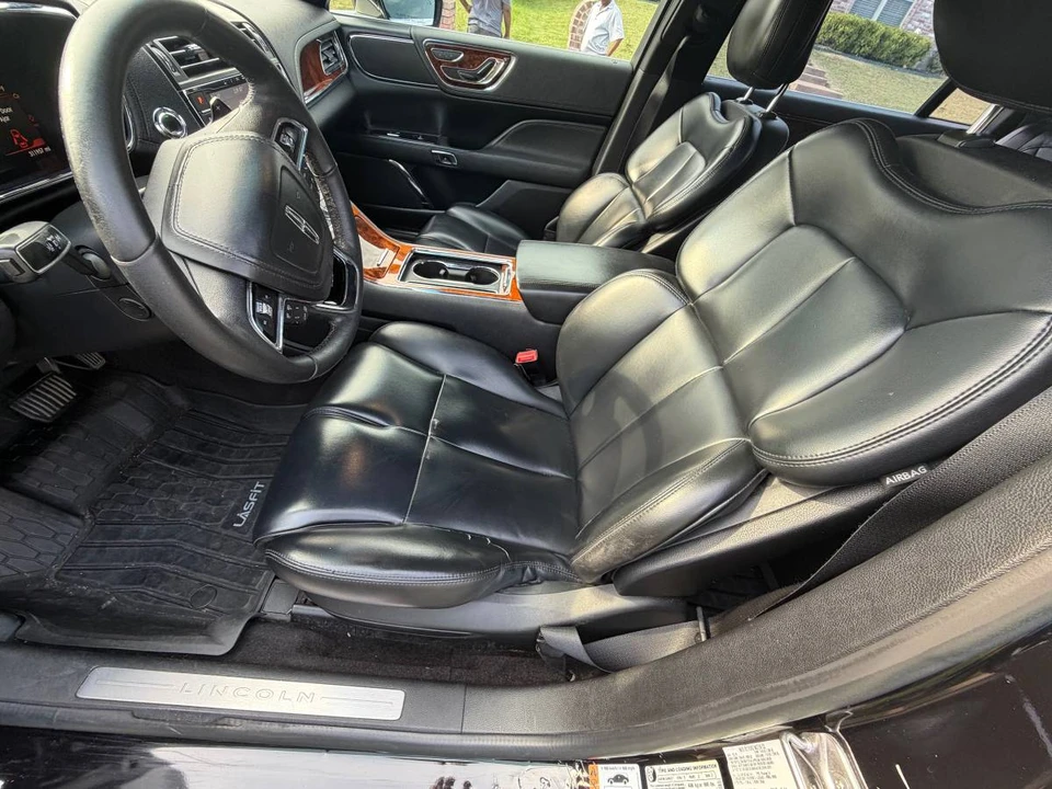 2020 Lincoln Continental 10th Gen - Image 10 of 24