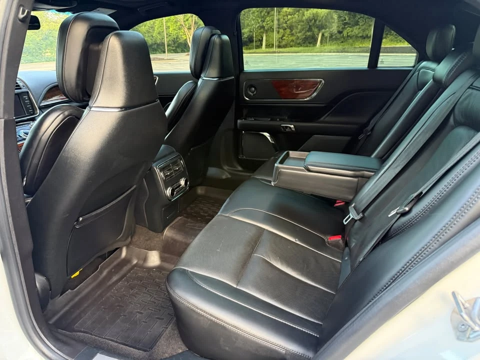 2020 Lincoln Continental 10th Gen - Image 10 of 20