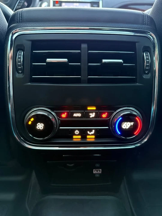 2020 Lincoln Continental 10th Gen - Image 15 of 20