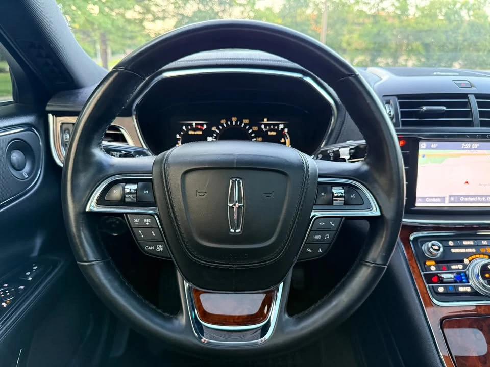 2020 Lincoln Continental 10th Gen - Image 14 of 20