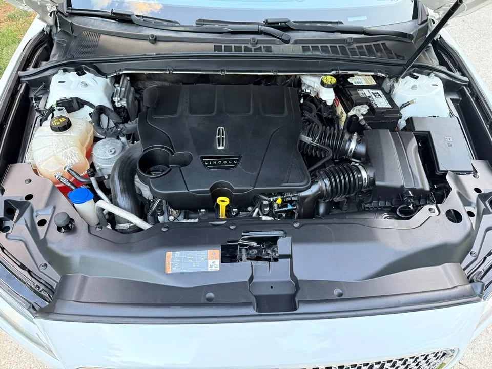 2020 Lincoln Continental 10th Gen - Image 19 of 20