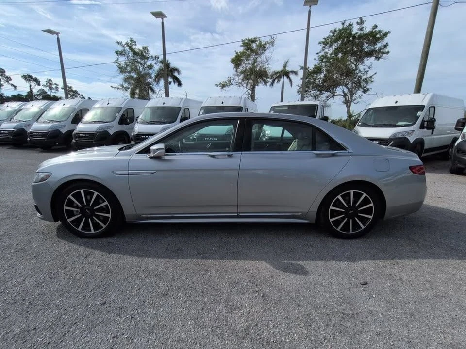 2020 Lincoln Continental 10th Gen - Image 8 of 19