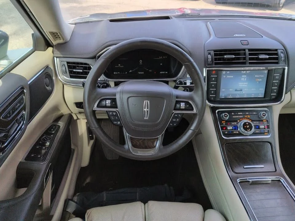 2020 Lincoln Continental 10th Gen - Image 16 of 19