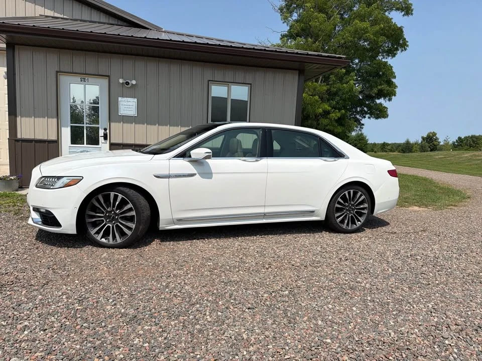2020 Lincoln Continental 10th Gen - Image 7 of 20