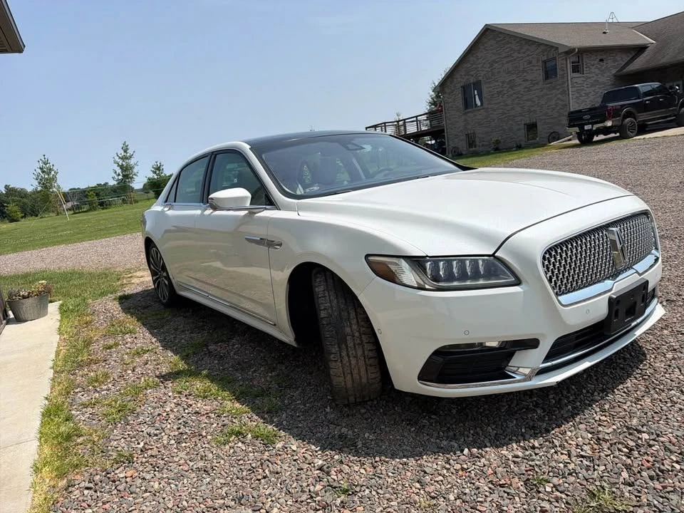2020 Lincoln Continental 10th Gen - Image 3 of 20