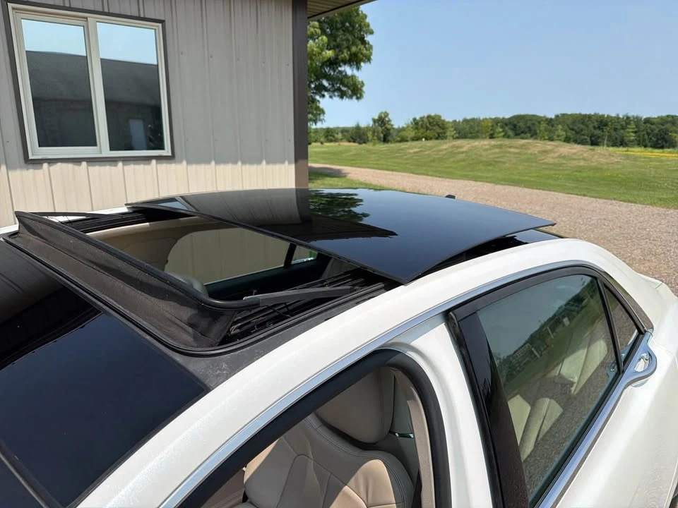 2020 Lincoln Continental 10th Gen - Image 15 of 20