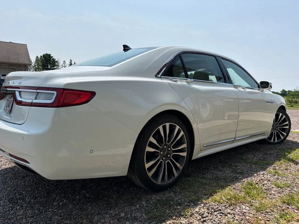 2020 Lincoln Continental 10th Gen - Image 4 of 20