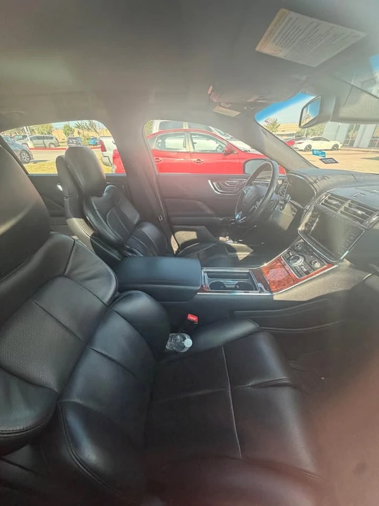 2020 Lincoln Continental 10th Gen - Image 4 of 5