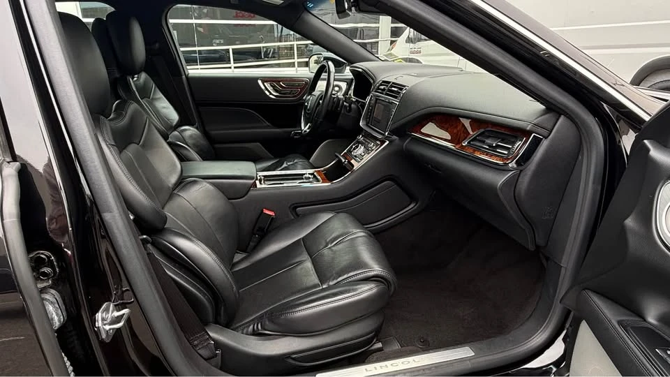 2020 Lincoln Continental 10th Gen - Image 15 of 20