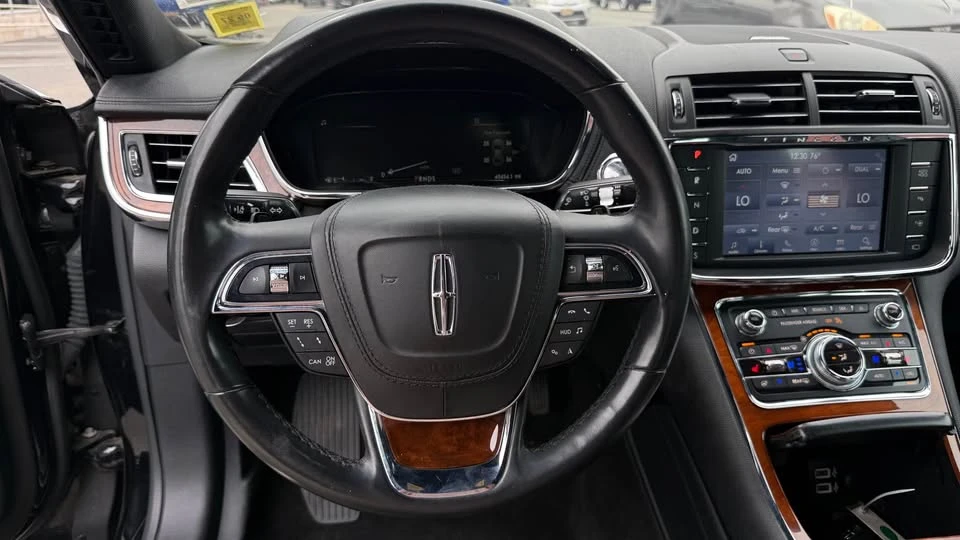 2020 Lincoln Continental 10th Gen - Image 9 of 20