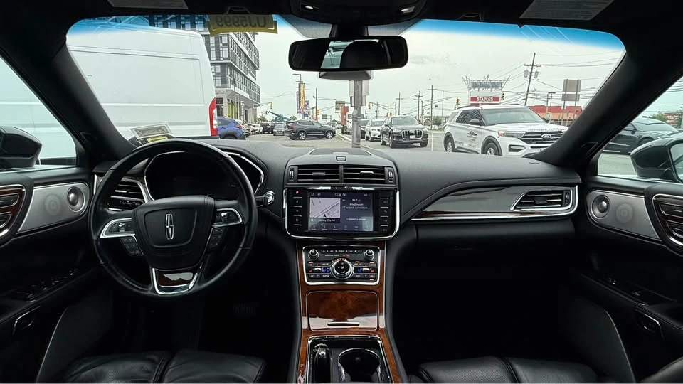 2020 Lincoln Continental 10th Gen - Image 16 of 20