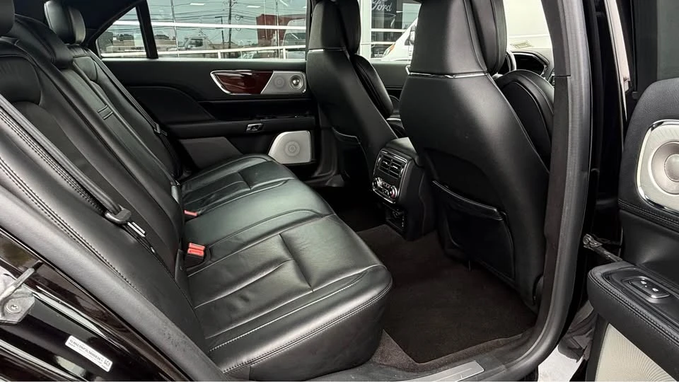 2020 Lincoln Continental 10th Gen - Image 17 of 20