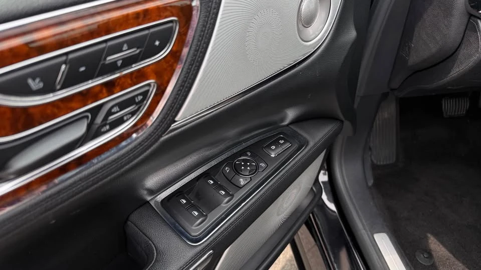 2020 Lincoln Continental 10th Gen - Image 6 of 20
