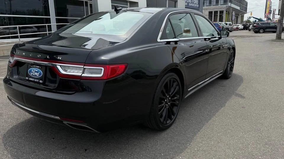 2020 Lincoln Continental 10th Gen - Image 5 of 20