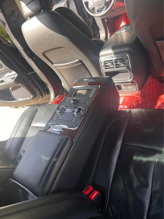 2020 Lincoln Continental 10th Gen - Image 8 of 10