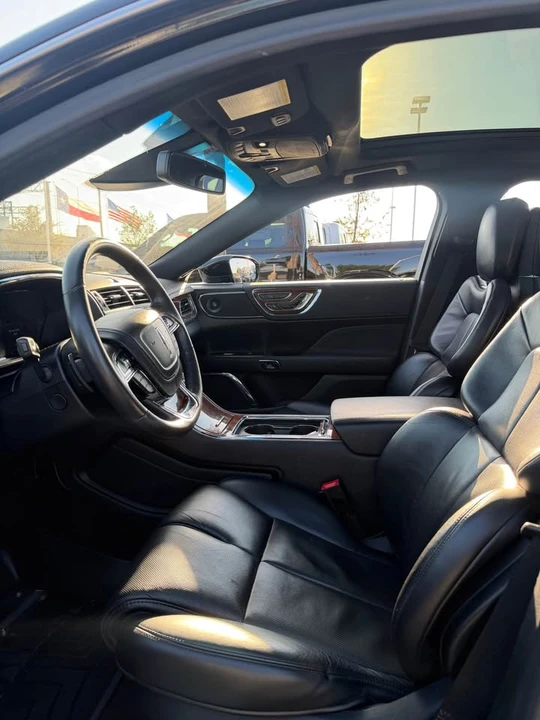 2020 Lincoln Continental 10th Gen - Image 2 of 6
