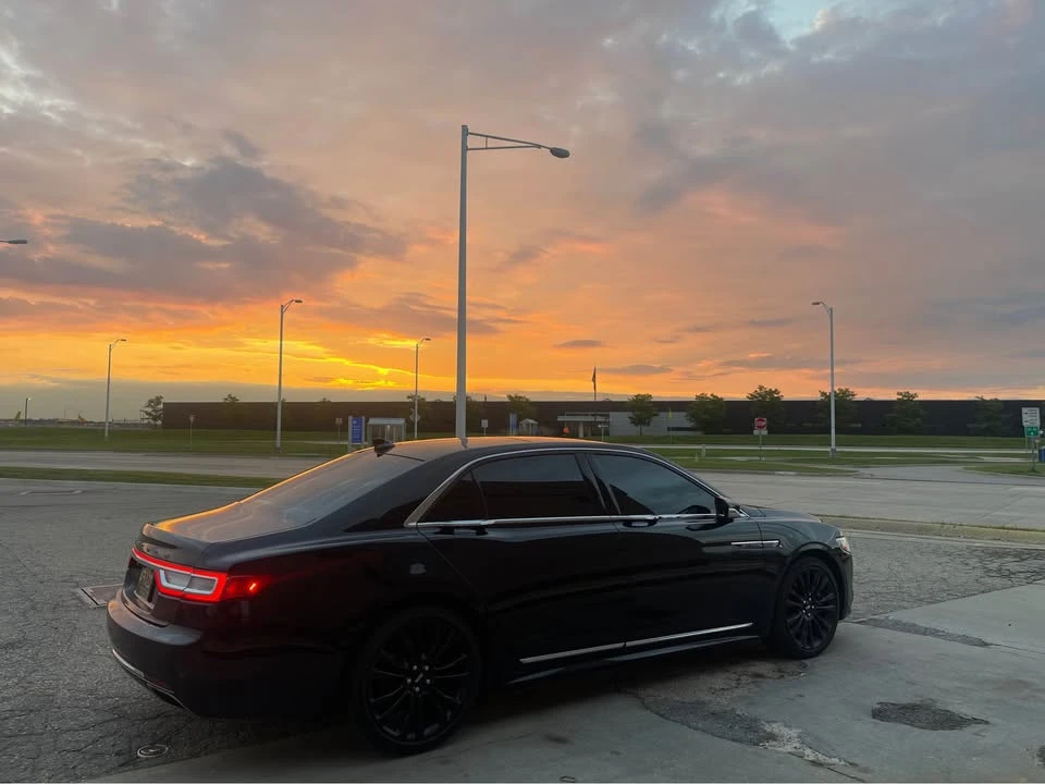 2020 Lincoln Continental 10th Gen - Image 2 of 3