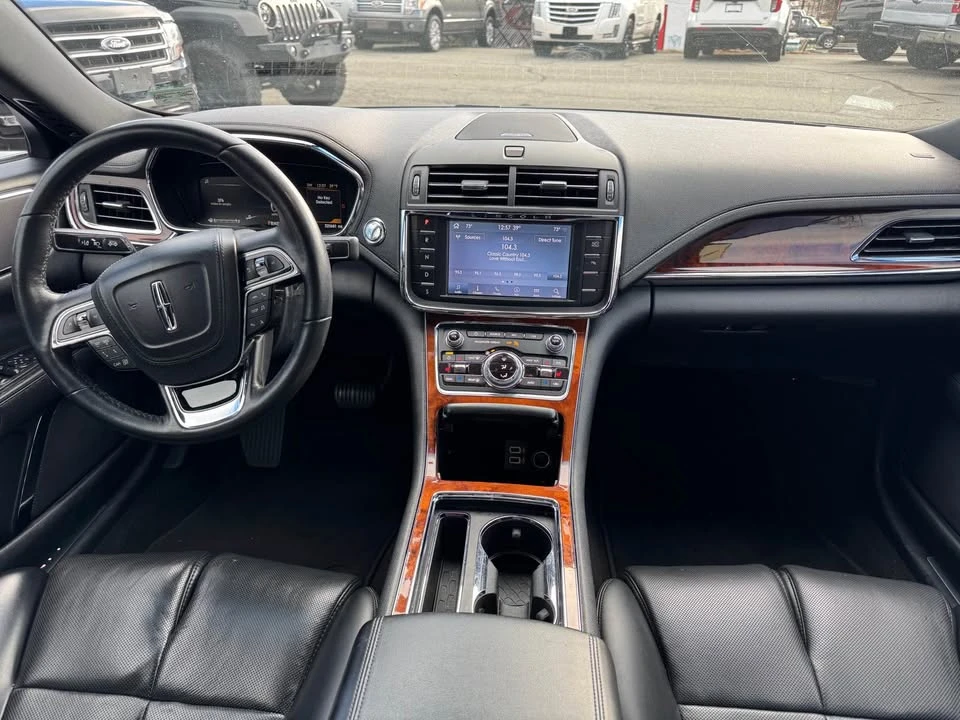 2020 Lincoln Continental 10th Gen - Image 16 of 20