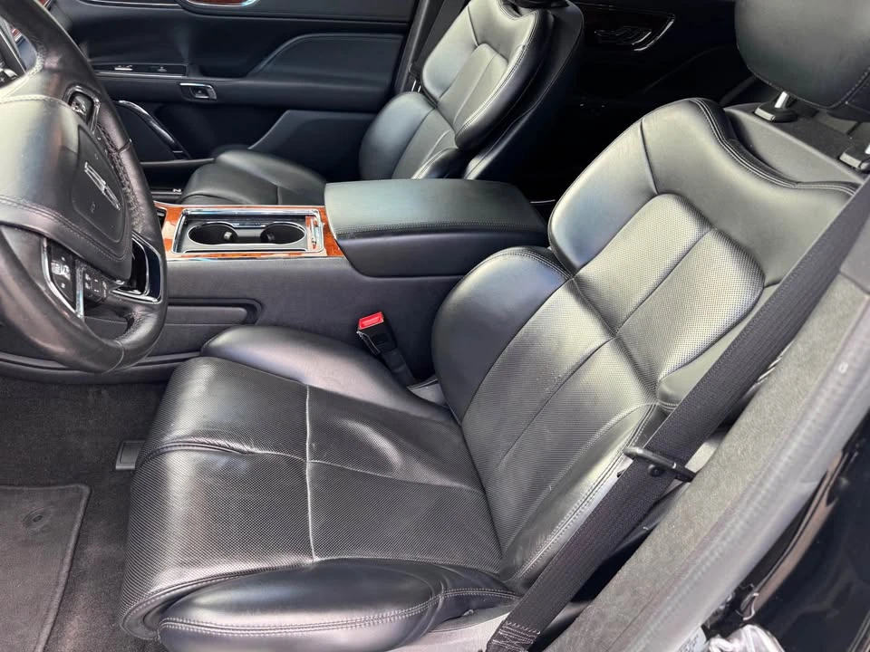 2020 Lincoln Continental 10th Gen - Image 10 of 20