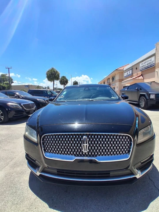 2020 Lincoln Continental 10th Gen - Image 7 of 9