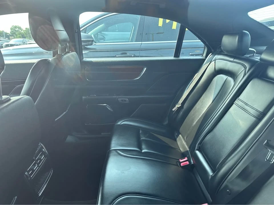 2020 Lincoln Continental 10th Gen - Image 7 of 8