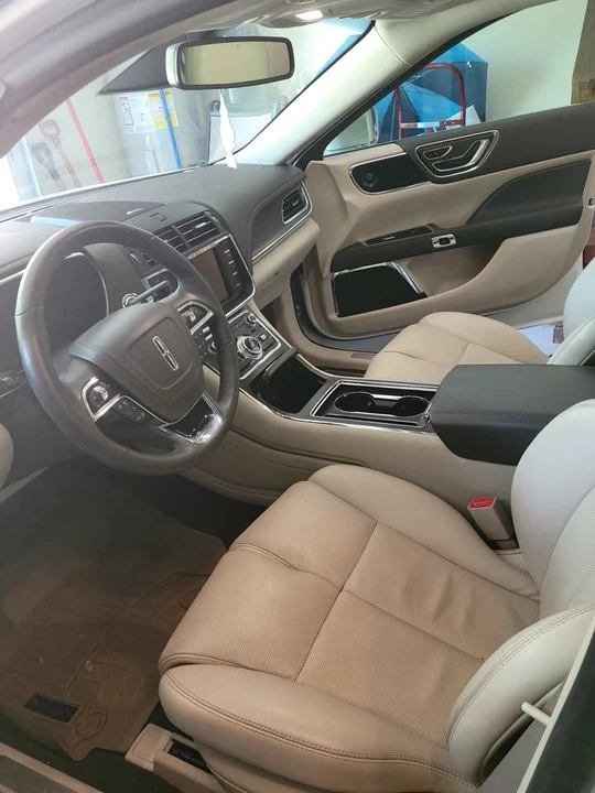 2020 Lincoln Continental 10th Gen - Image 8 of 11