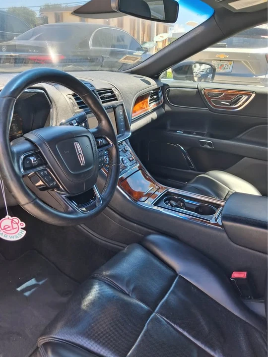 2020 Lincoln Continental 10th Gen - Image 2 of 9