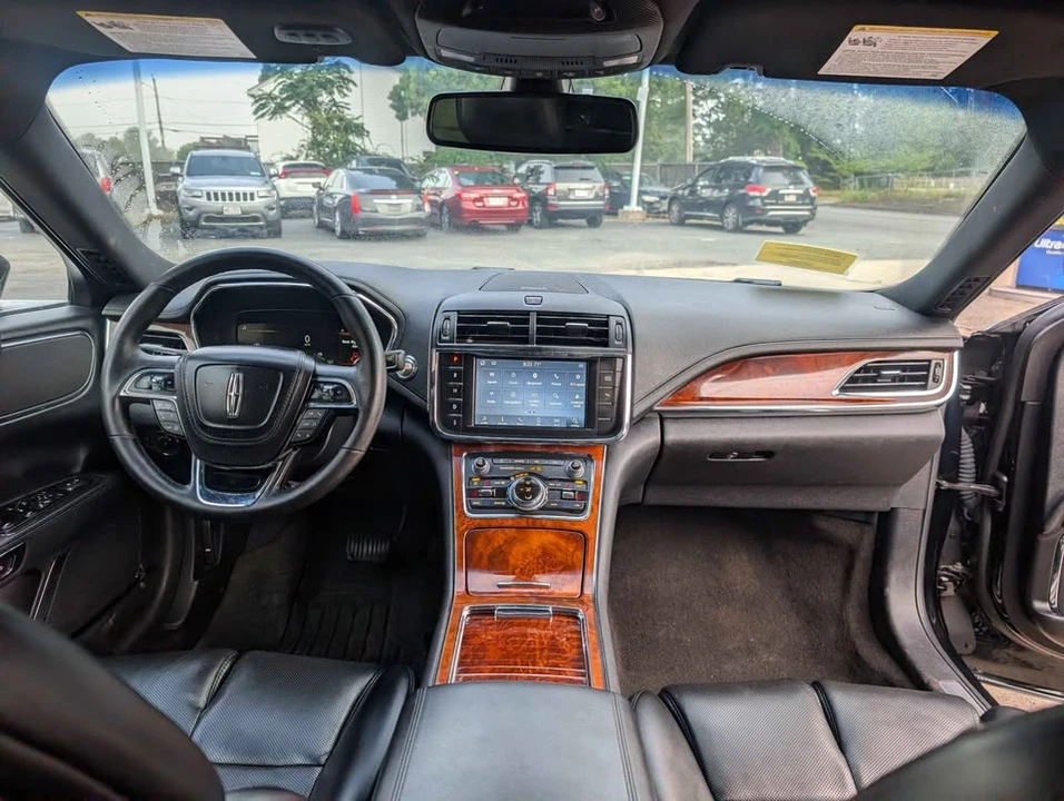 2020 Lincoln Continental 10th Gen - Image 7 of 12