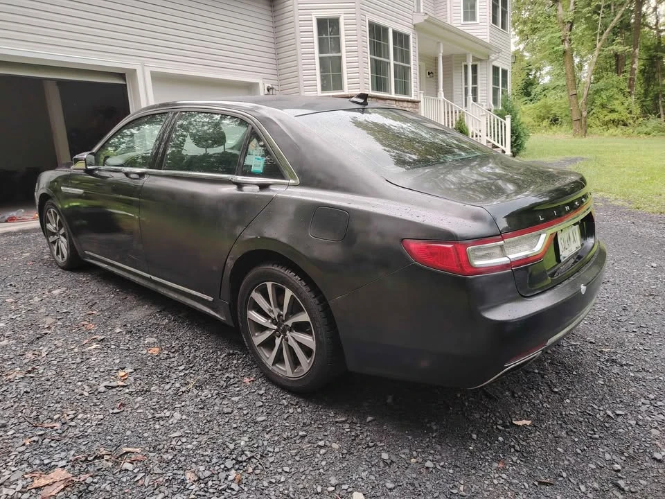 2020 Lincoln Continental 10th Gen - Image 2 of 2
