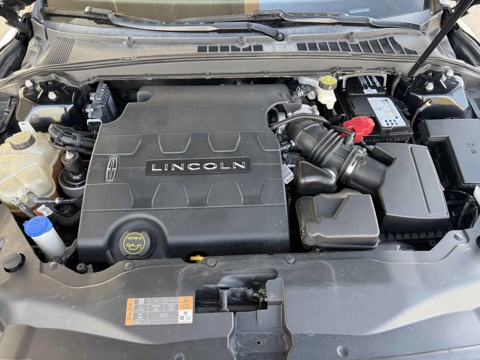 2020 Lincoln Continental 10th Gen - Image 19 of 20