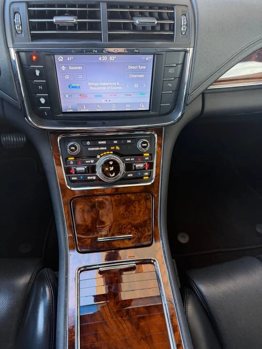 2020 Lincoln Continental 10th Gen - Image 12 of 20